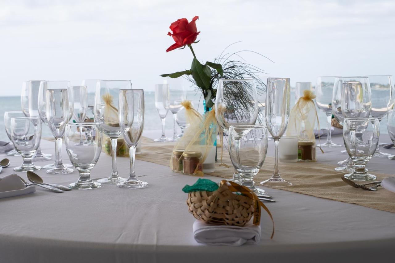 Llantrissant Beachcliff Villa Negril Bagian luar foto