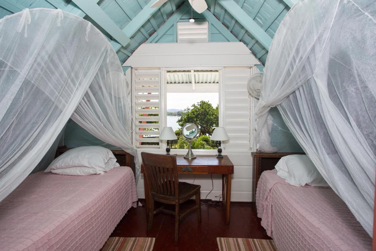 Llantrissant Beachcliff Villa Negril Bagian luar foto